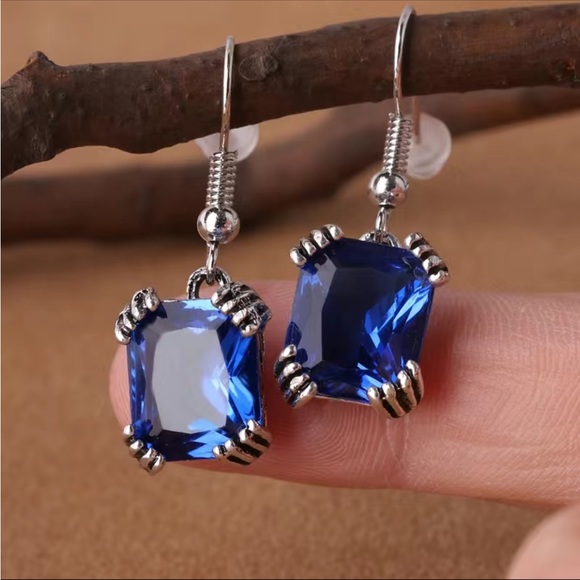 Vintage Style Blue Zircon and Antique Silver Drop Earrings - Picture 3 of 5